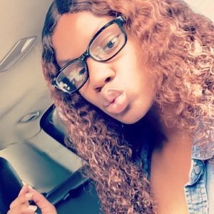 Meet your Posher, Kaila